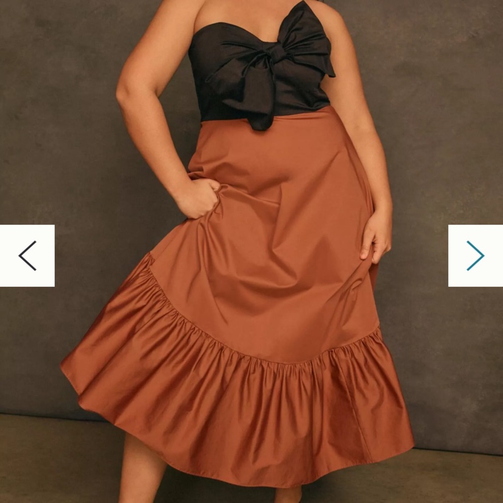 Bow tie maxi dress by Anthropologie size 12 black and motif